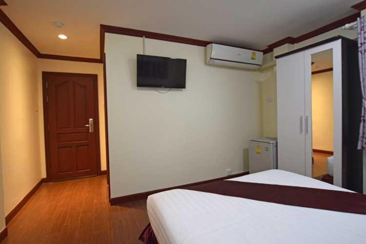 Bluebird Inn باتايا المظهر الخارجي الصورة