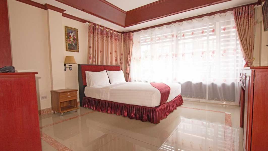 Bluebird Inn باتايا المظهر الخارجي الصورة