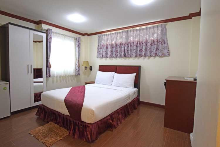 Bluebird Inn باتايا المظهر الخارجي الصورة